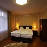 Corner House Apartmán Lucenec