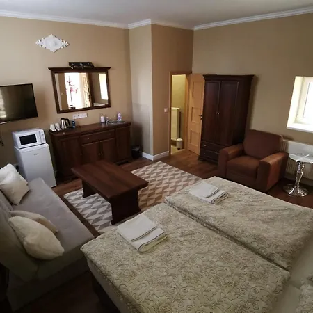 Corner House *