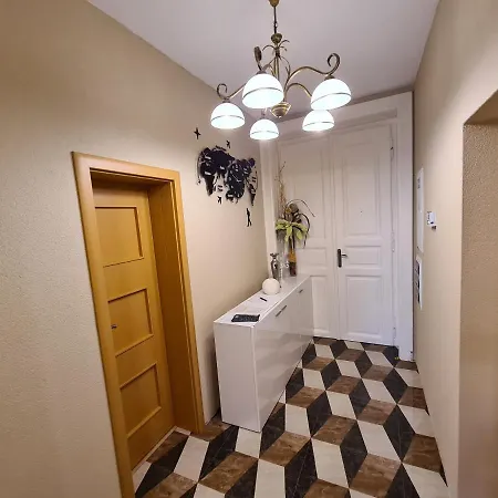 Corner House * Lučenec