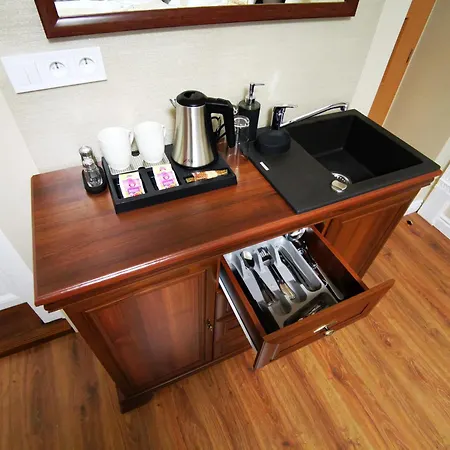 Corner House Apartament *