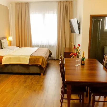 Apartament Corner House *