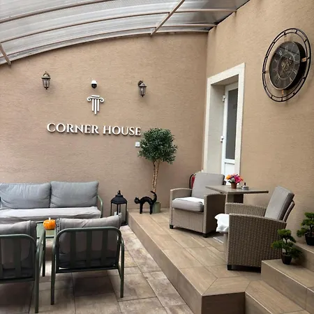 Corner House Apartman Losonc