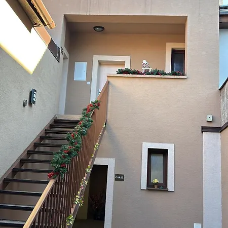 Corner House *