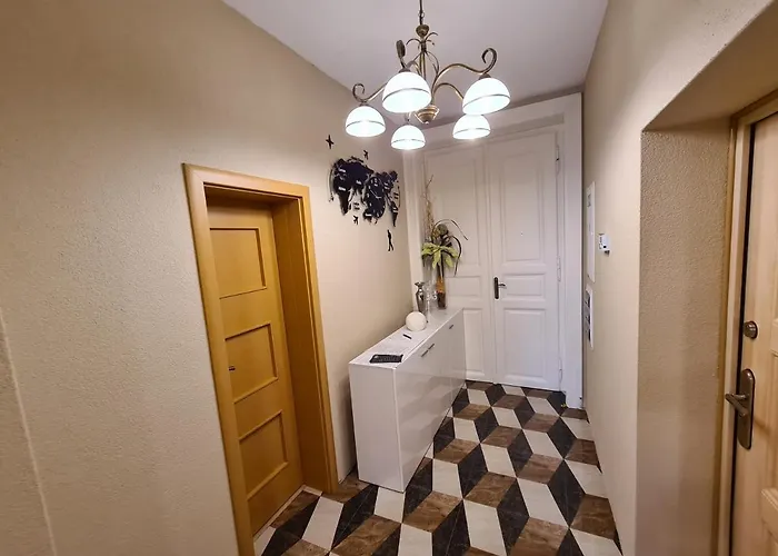 Corner House * Lučenec