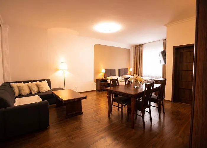 Corner House *