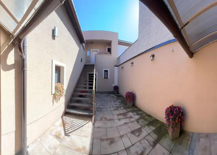 Appartement Corner House