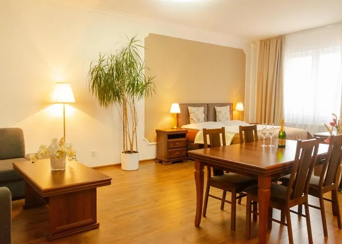 Corner House * Lučenec