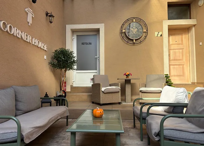 Corner House * Lučenec