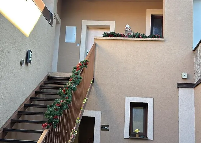 Corner House *