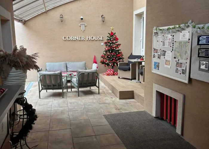 Corner House *